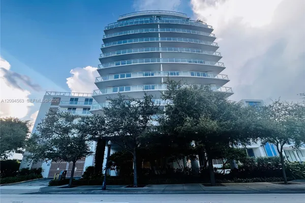 4250 BISCAYNE BLVD 1618