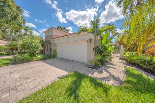 2418 SANDY CAY
