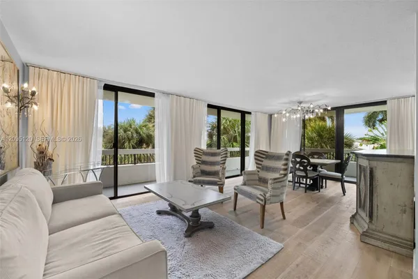 23200 CAMINO DEL MAR 305