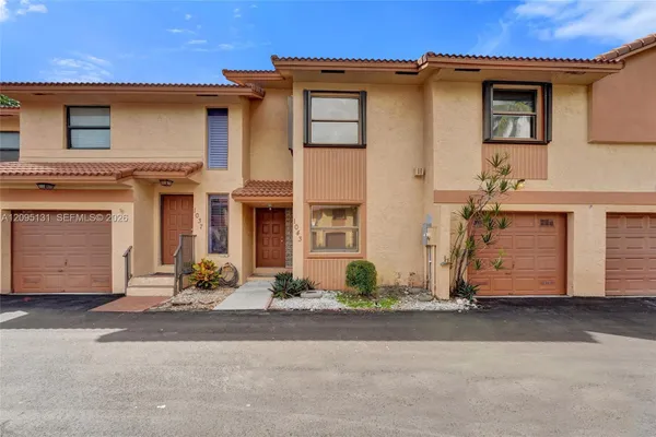 1043 SW 113TH TER
