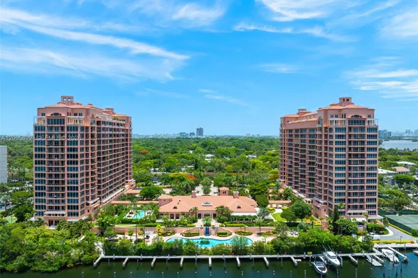 60 EDGEWATER DR 11F