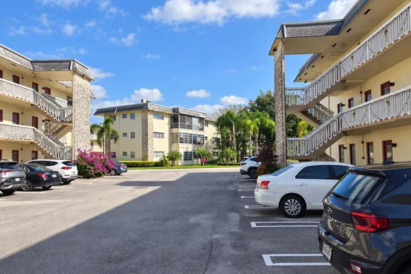 4441 NW 16TH ST J108