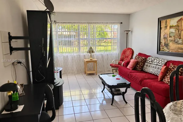 4441 NW 16TH ST J108