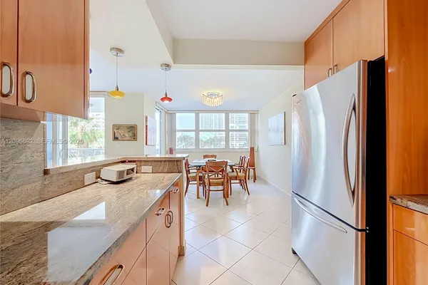 1880 S OCEAN DR 304