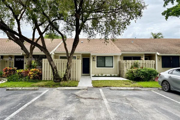 11189 NW 37TH ST