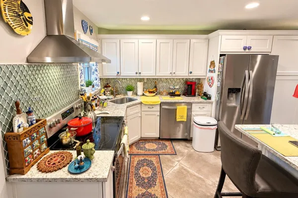 1720 JEFFERSON ST 606
