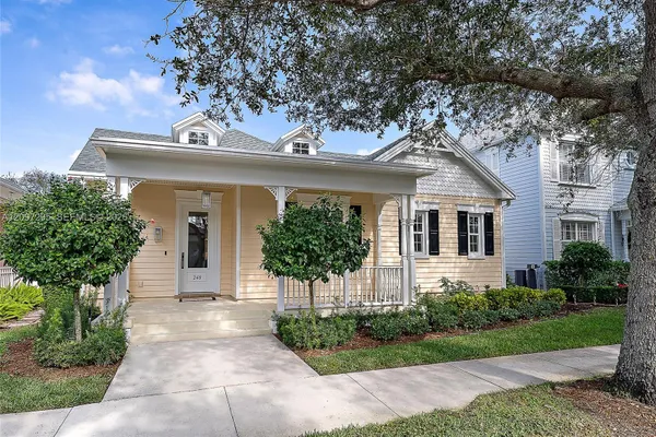 248 HONEYSUCKLE DR