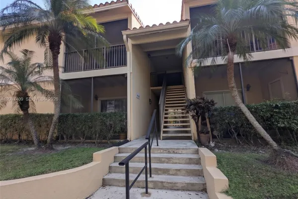1265 SW 46TH AVE 2202