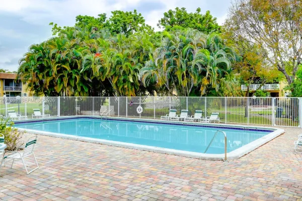 5160 SW 40TH AVE 26D