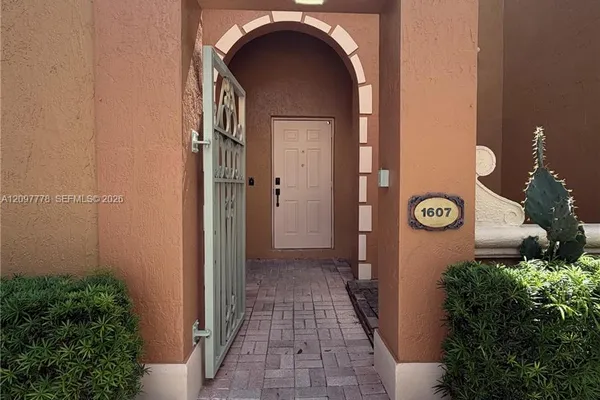 8520 NW 139TH TER 1607