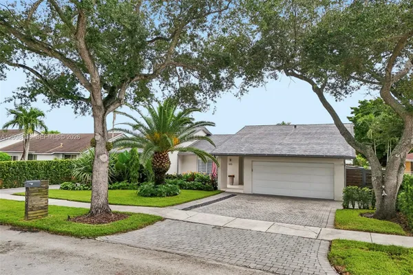 305 SW 134TH CT