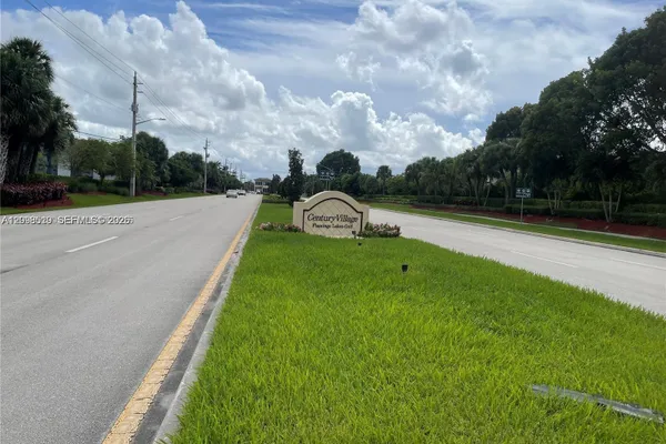 800 SW 142ND AVE 104N