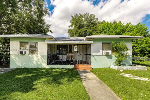 2525 NW 50TH ST