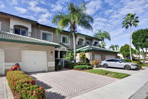 7917 EXETER BLVD 101