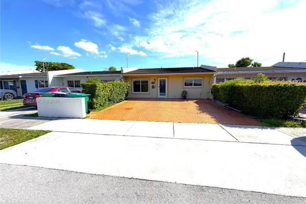 10110 SW 23RD TER