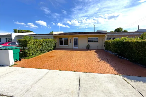 10110 SW 23RD TER