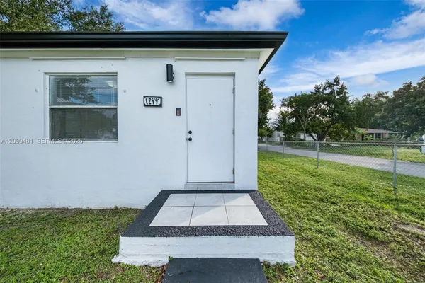 1244 NW 45TH ST