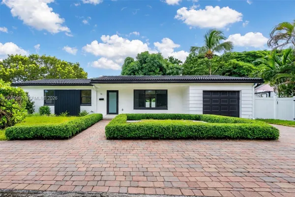 10 NW 100TH ST
