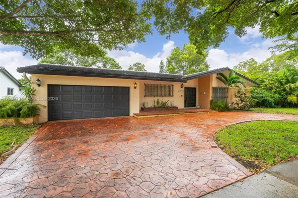 7200 MIAMI LAKEWAY