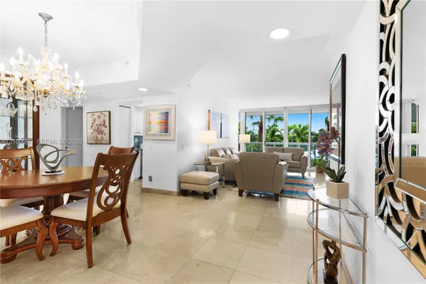 21205 YACHT CLUB DR 504