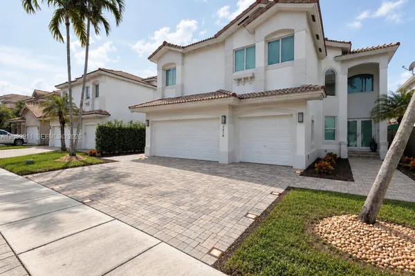 7310 NW 107TH PL