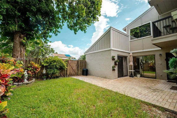 13298 NW 6TH CT