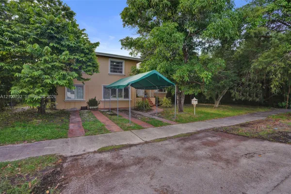2210 SW 79TH CT