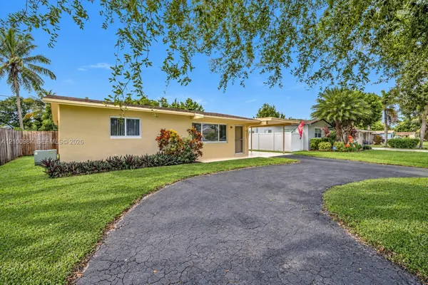 5031 SW 94TH TER