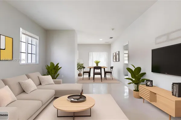 373 NE 26TH PL 201
