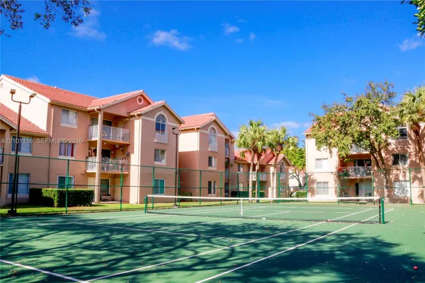 15770 SW 106TH TER 305
