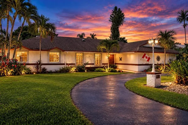 13250 N CALUSA CLUB DR