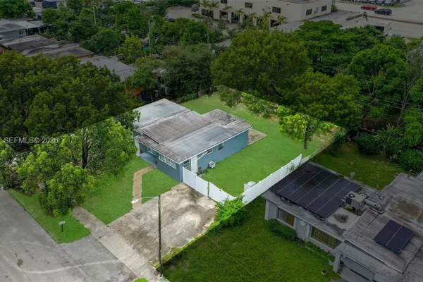 3330 SW 59 59
