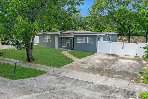 3330 SW 59 59