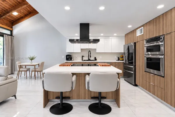 11304 NW 14TH CT
