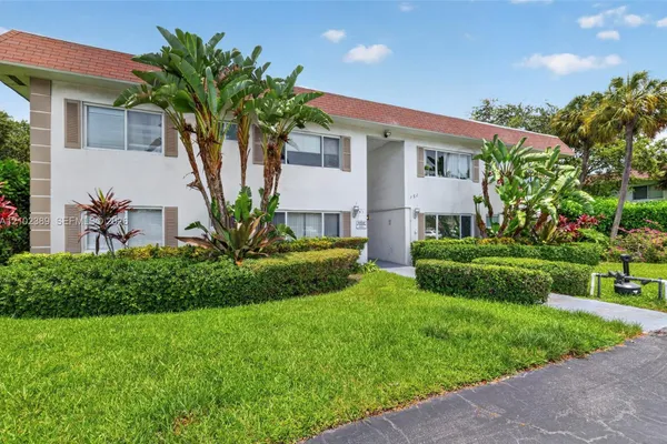 151 SE 6TH AVE 16