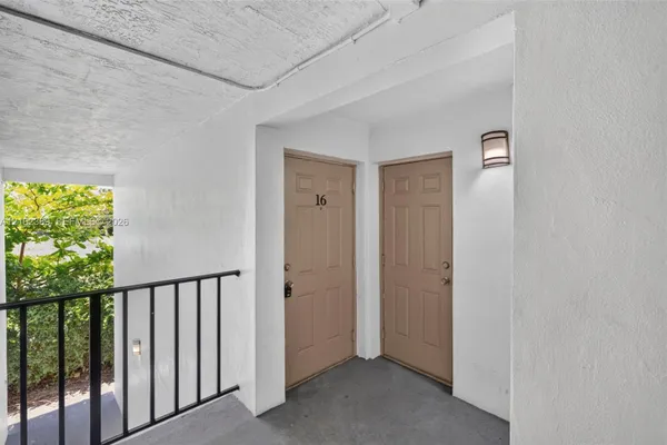 151 SE 6TH AVE 16