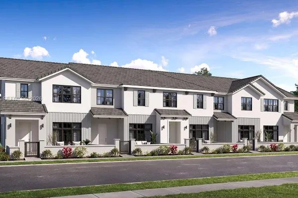 4687 NW 42 CT