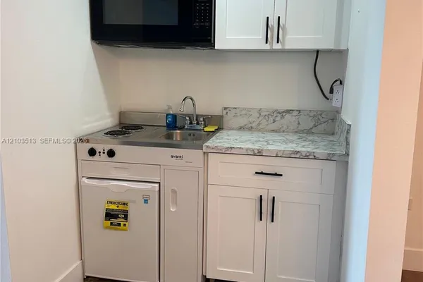 801 BRICKELL BAY DR 1463