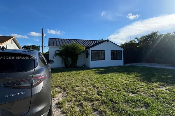 850 SE 2ND PL
