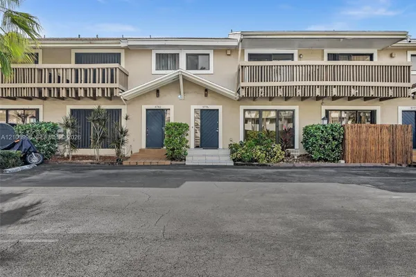 3776 NE 166TH ST 108 DOCK