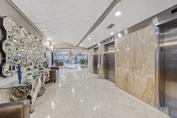 1500 S OCEAN DR 15H