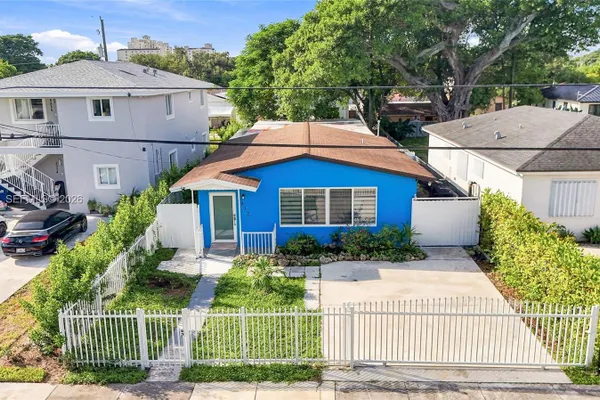 2932 NW 58TH ST