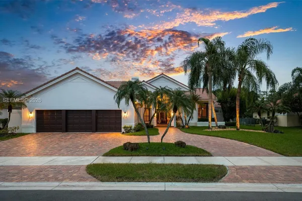 355 COCONUT CIR