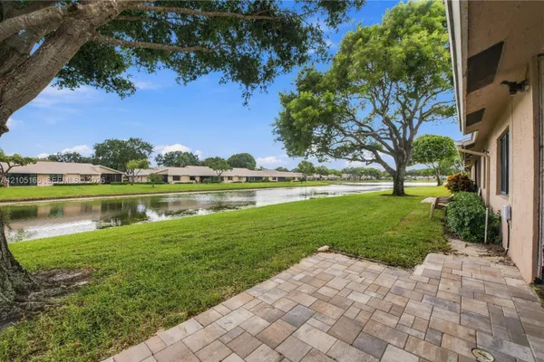 8306 SPRINGLAKE DR 8306