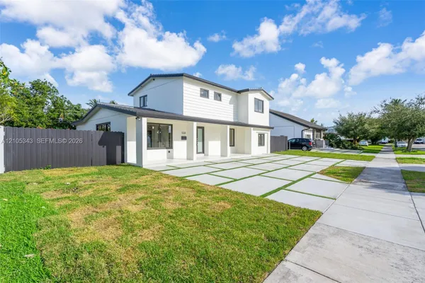 1735 SW 97TH PL