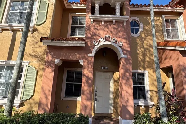 620 SW 107TH AVE 702
