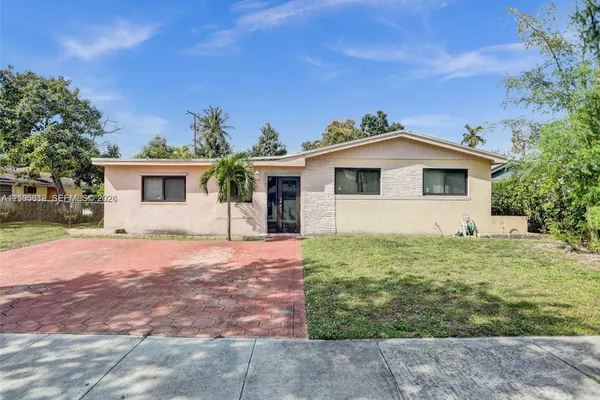 471 NE 180TH DR