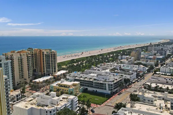 1460 OCEAN DR 308