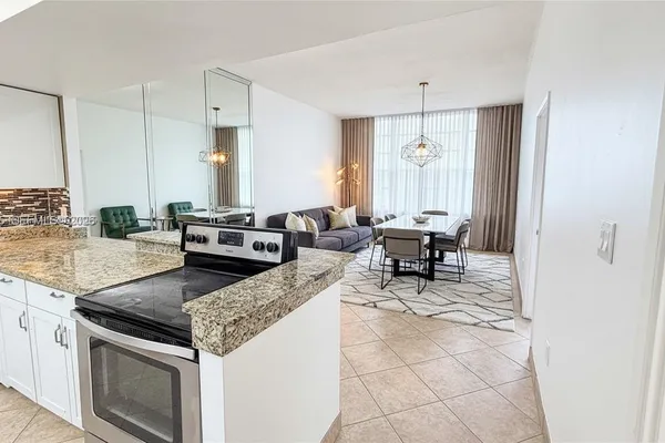 1351 NE MIAMI GARDENS DR 1701E