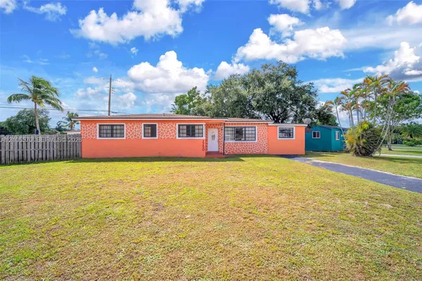 1750 NW 185TH ST